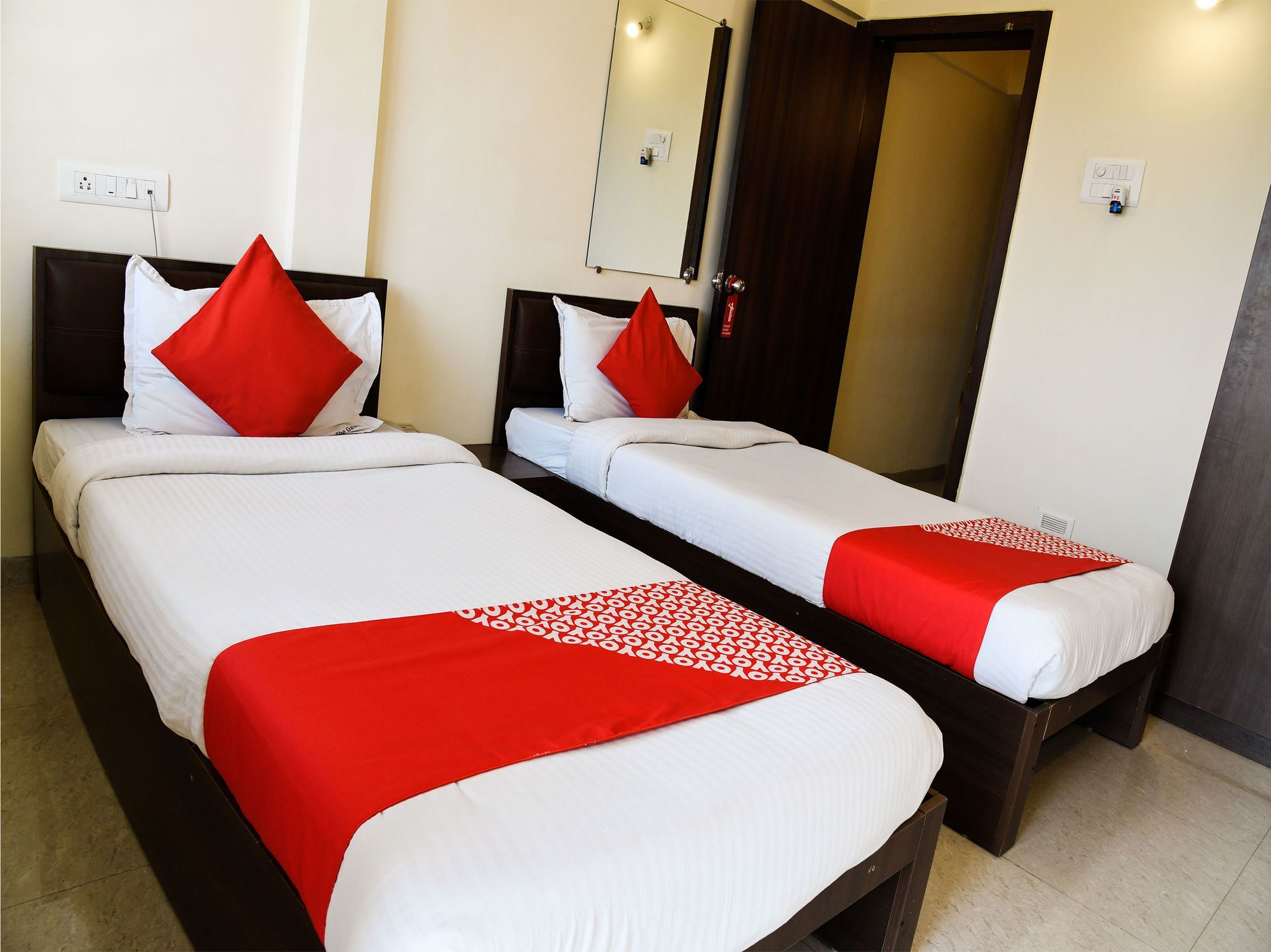 Fabhotel Ornate Pimpri-Chinchwad Екстер'єр фото
